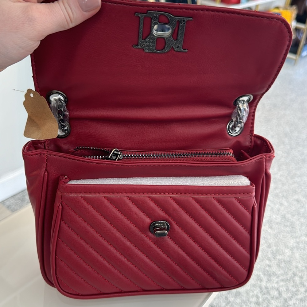 Badgley Mischka purse $129 MSRP - Picture 2 of 4